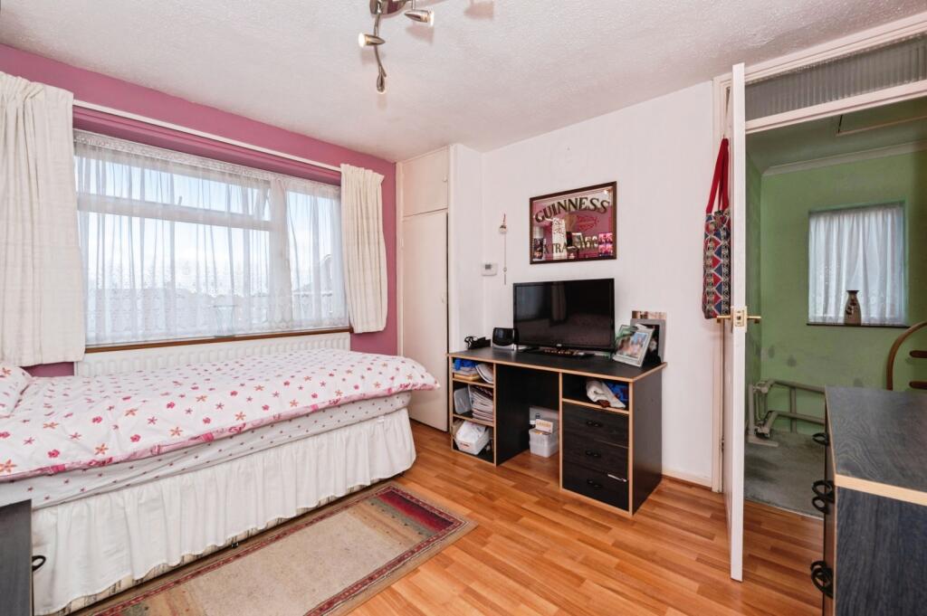 House in Dartford - View 5