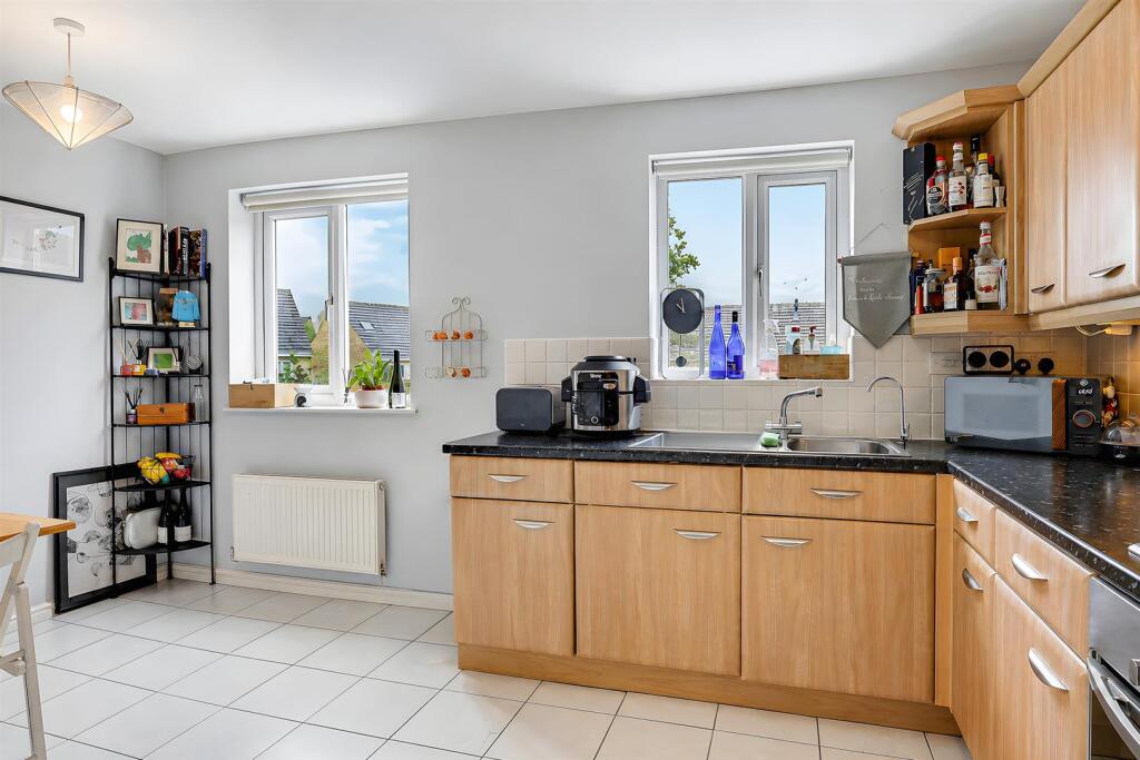 House in Huddersfield, Fenay Bridge, Kirkburton - View 4