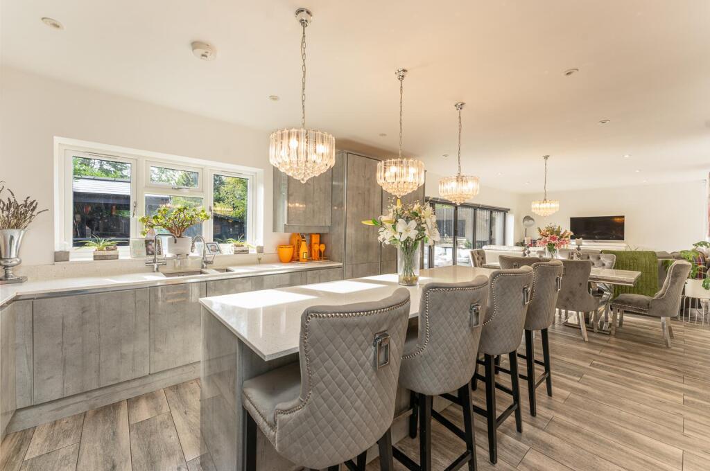 House in Radlett, Aldenham - View 5