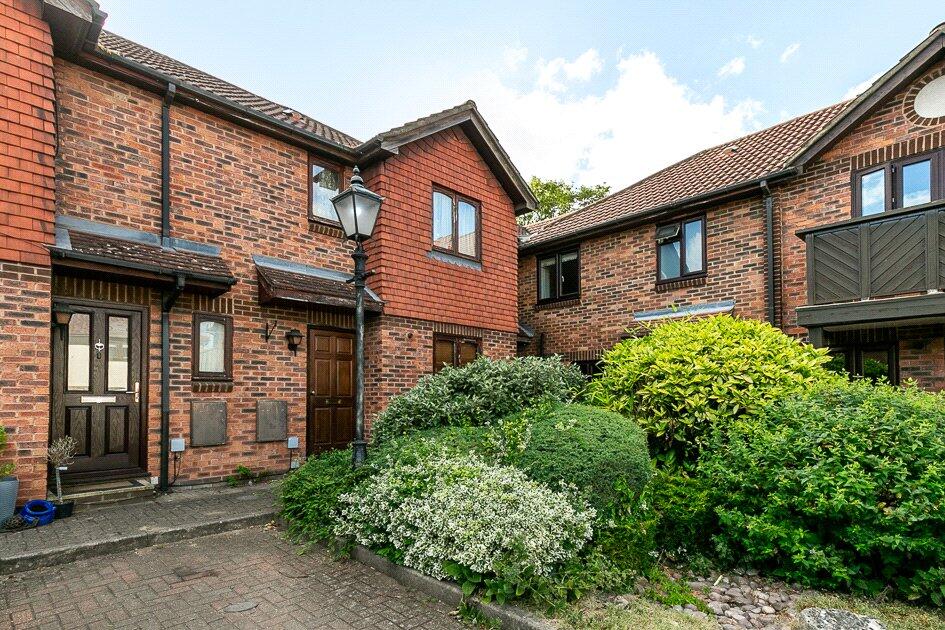 2-bed terraced on Alpine View, Carshalton, Surrey, SM5, £375,000