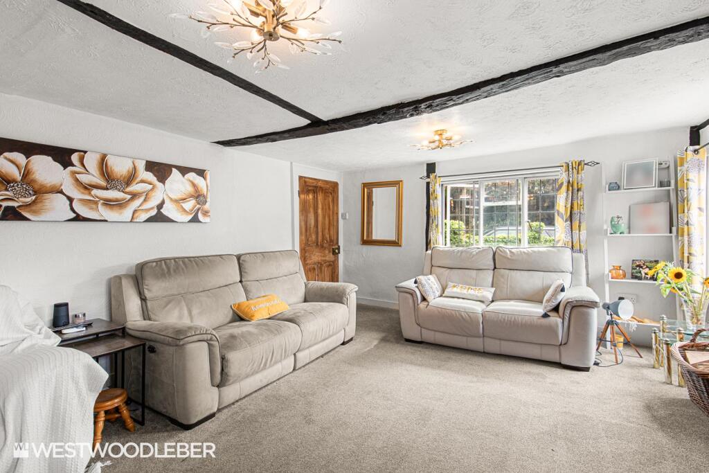 House in Broxbourne, Wormley - View 5