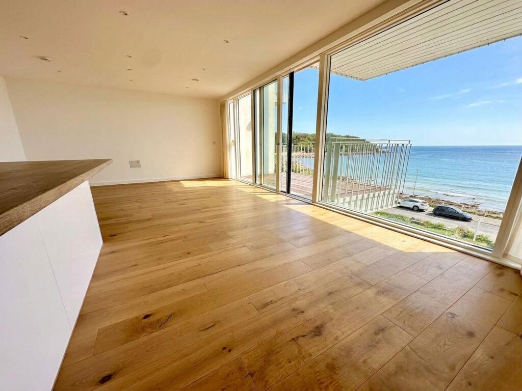 Apartment in Falmouth, Cornwall - View 3