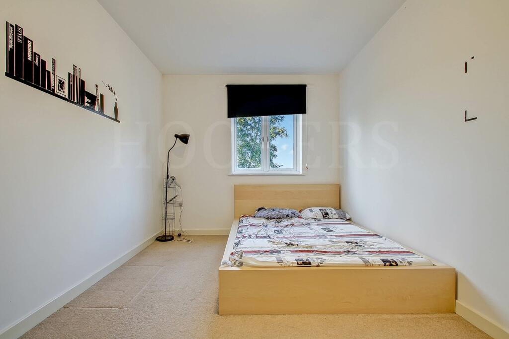Apartment in London - More