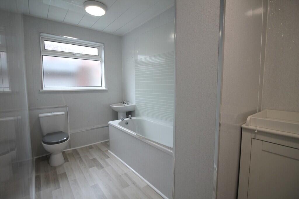 House in Sunderland, Mount Pleasant - More