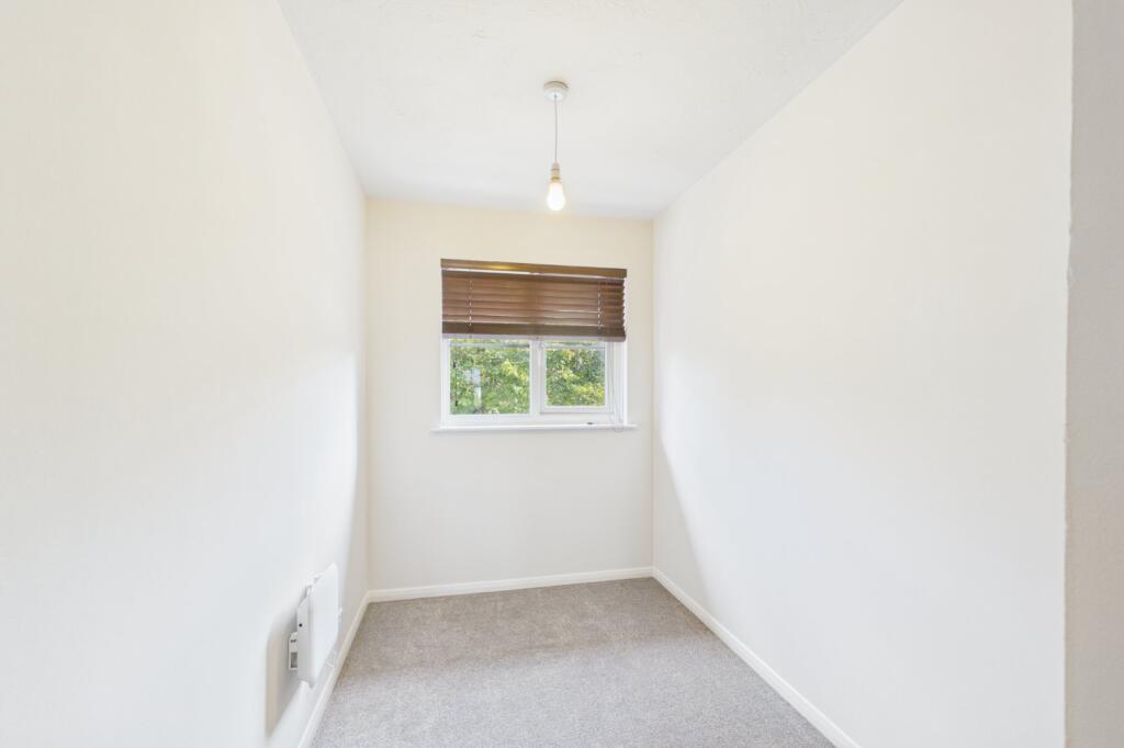 Apartment in Dartford - View 5