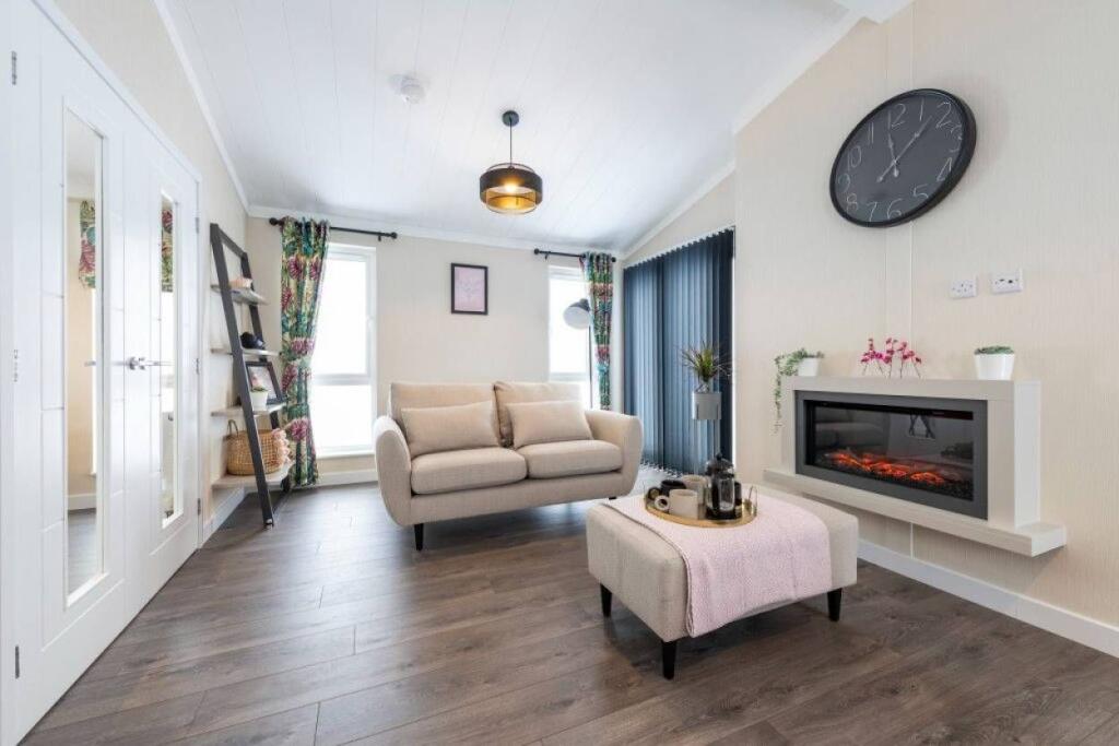 House in Nottingham - View 3