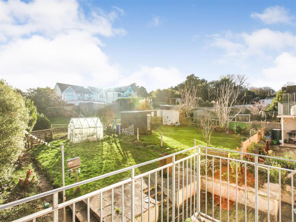 2-bed flat on Balcony Flat | Cosmetic Updating | Salcombe, £125,000