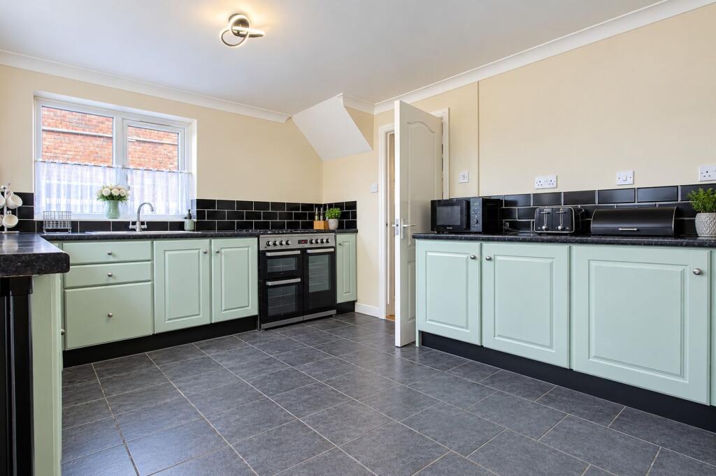 Cunningham Drive, Thornaby, TS17 photo 4