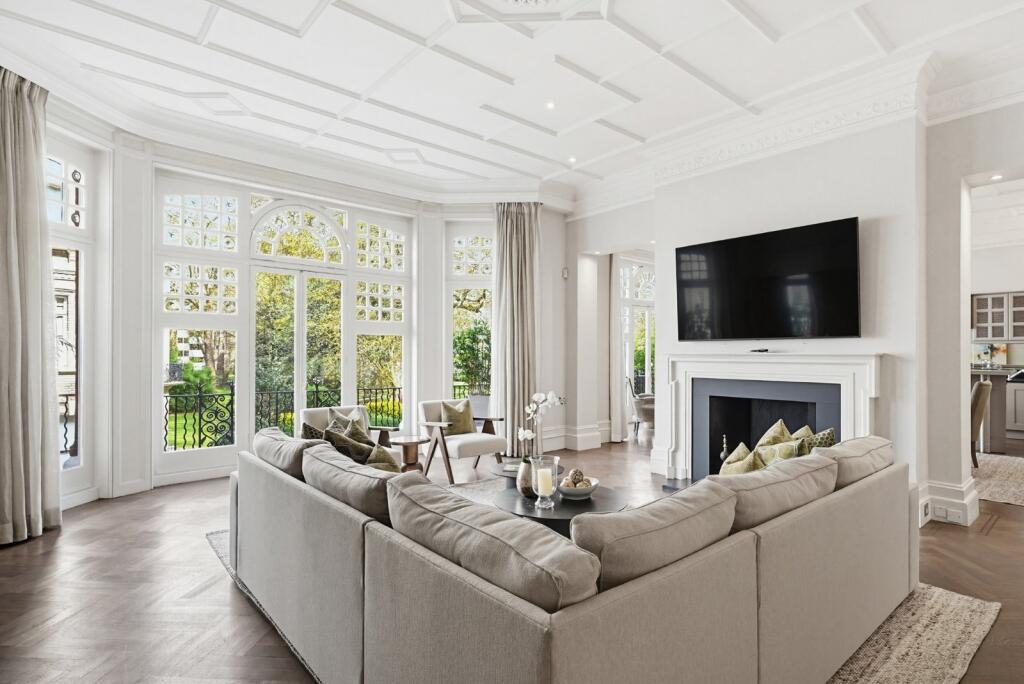 Main image of property: Elm Park Gardens, Chelsea, London