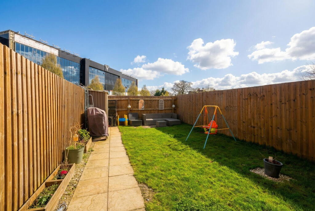 Additional image 13 of Aston Avenue, Shirley