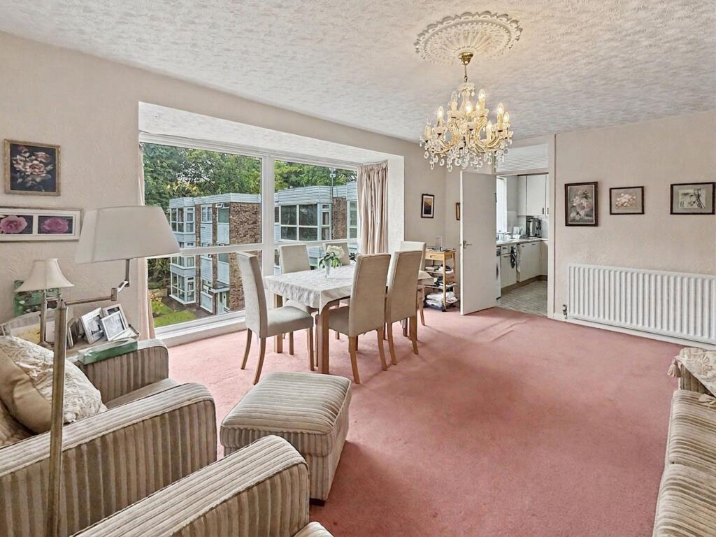 Apartment in Salford, Greater Manchester - View 2