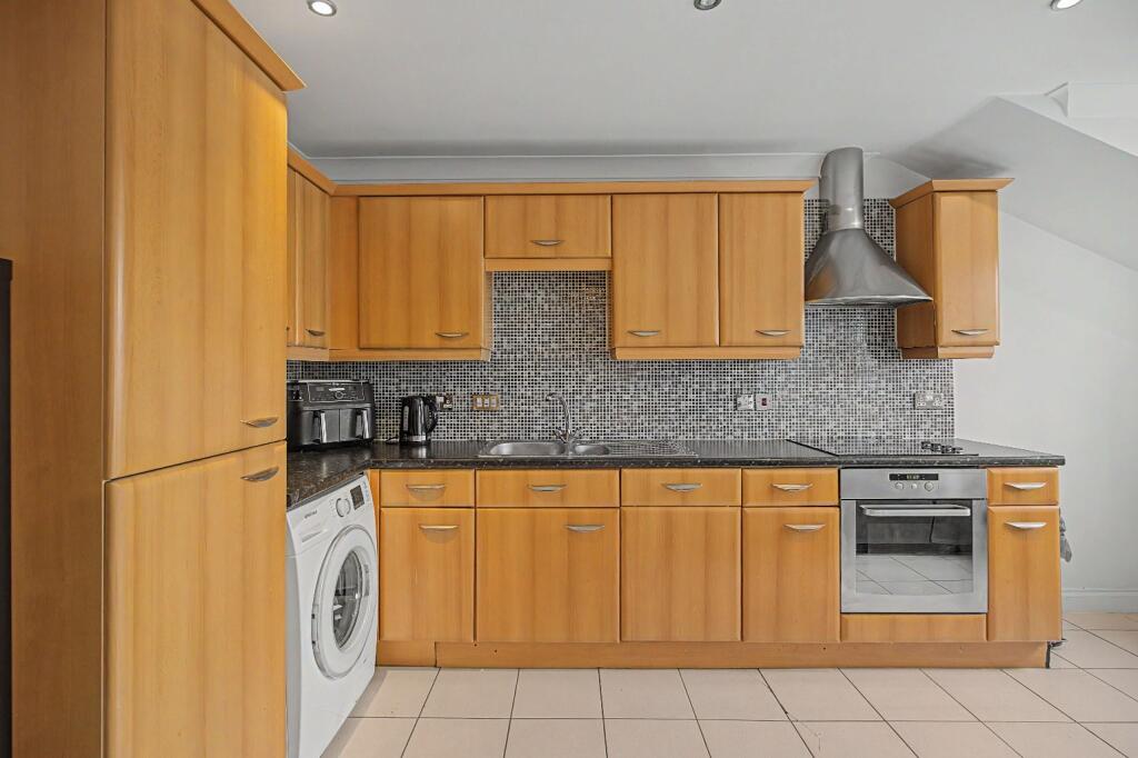 15 Devonshire Road, Broadheath, Altrincham, Cheshire, WA14 photo 4