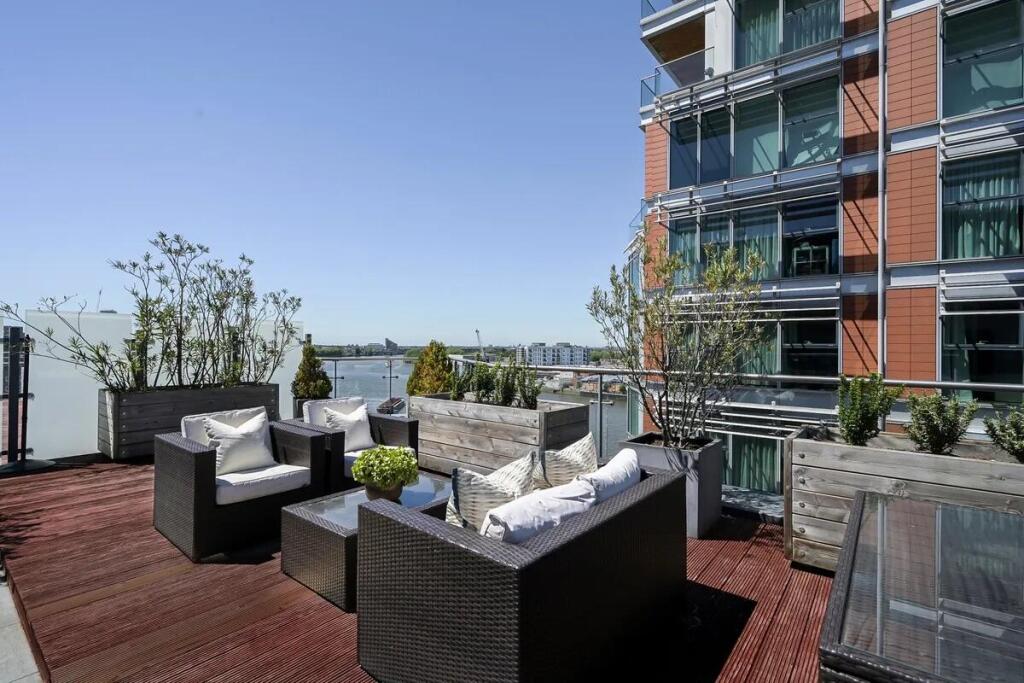 Main image of property: Spinnaker House, Battersea Reach, London, SW18