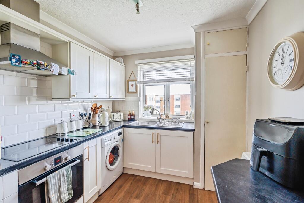 Apartment in Wealden, Pevensey - More