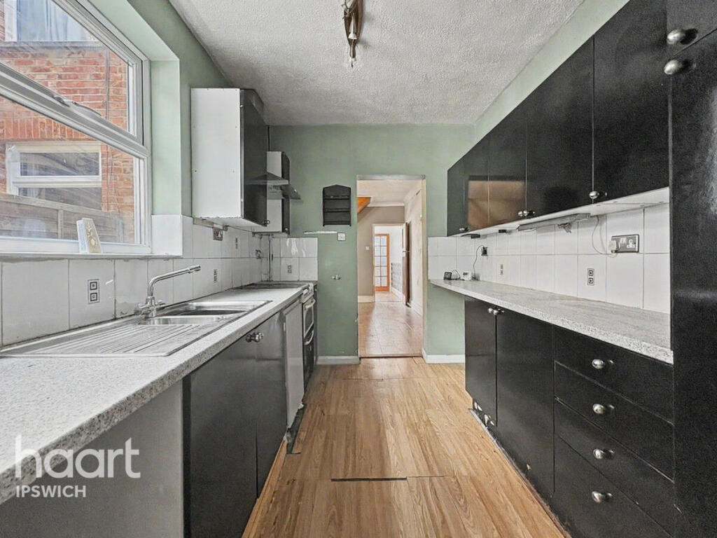 Tuddenham Avenue, Ipswich - View 5