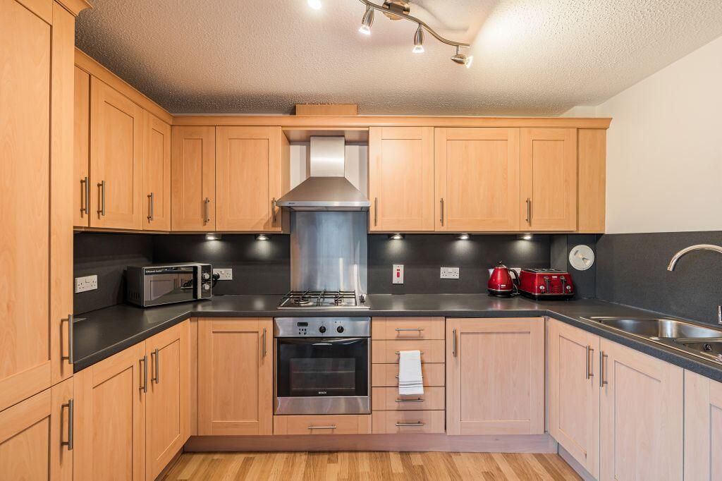 Apartment in Edinburgh, Moat, Hutchison/Chesser - View 4