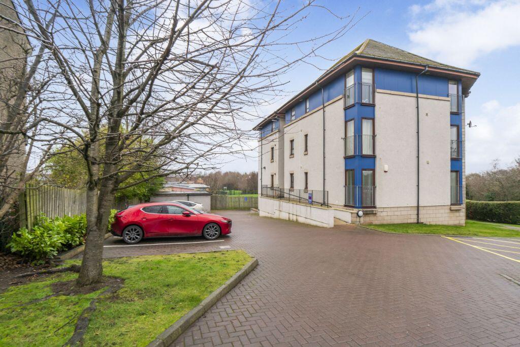 Main image of property: 89/4 Telford Court, Telford Road, Edinburgh, EH4 2SB