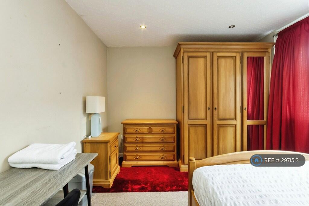 Main image of property: Auckland Close, Nottingham, NG7