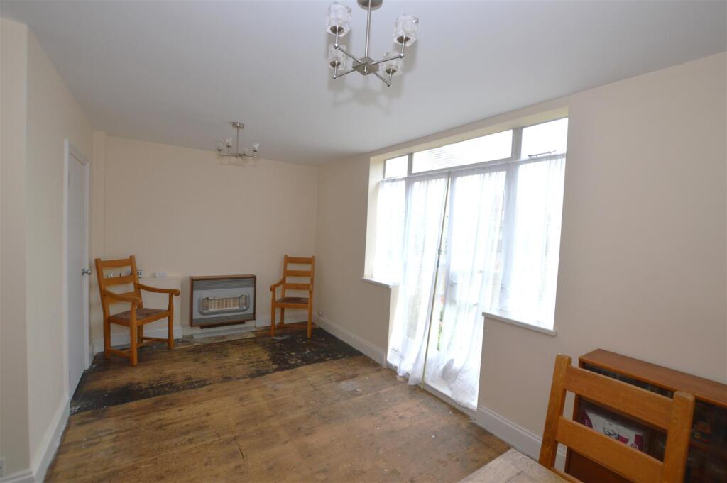 House in Twickenham - View 4