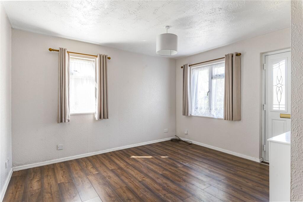 Sprucedale Close, Swanley, Kent, BR8 - View 4