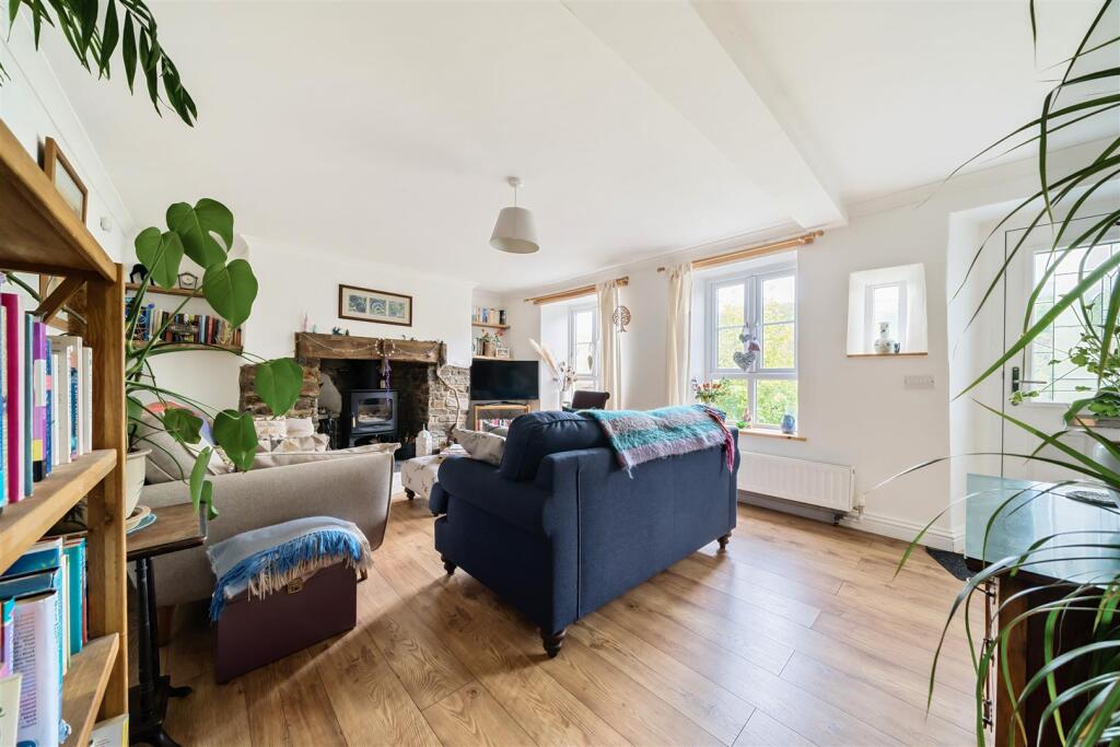 House in Plymouth - View 5