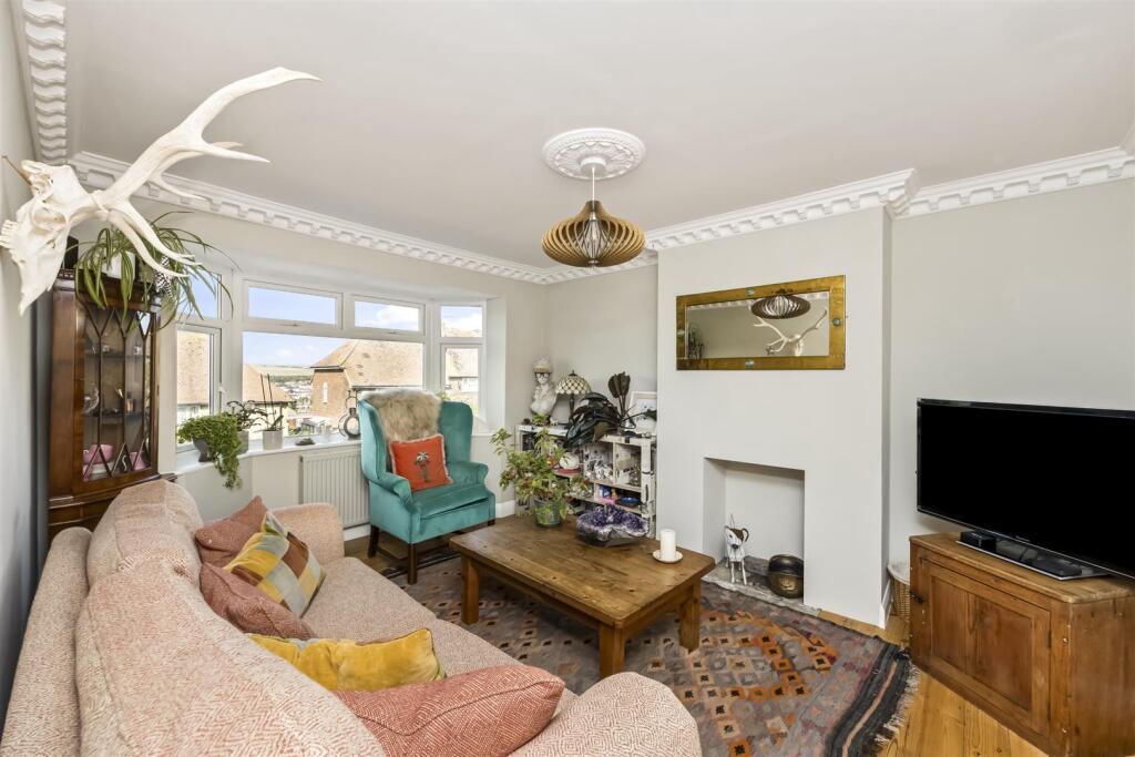 Westfield Crescent, Patcham, Brighton photo 2