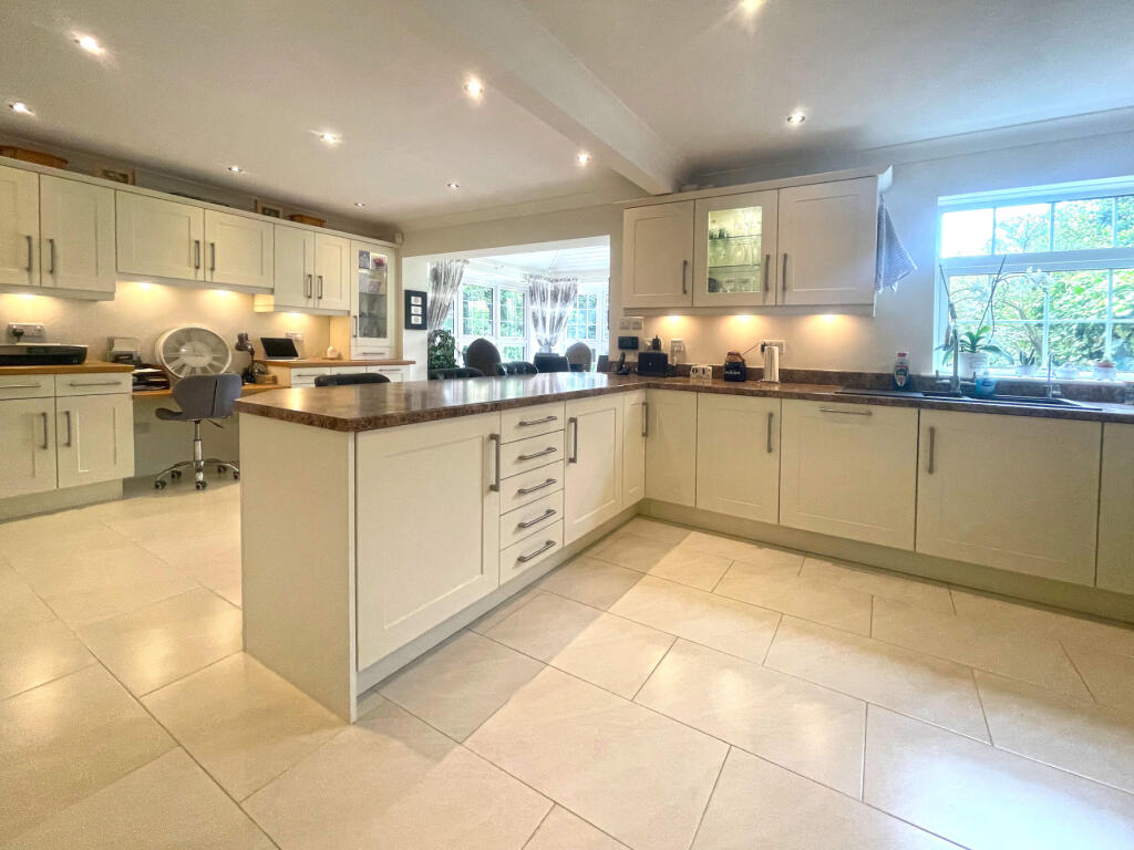 House in Southampton - View 2