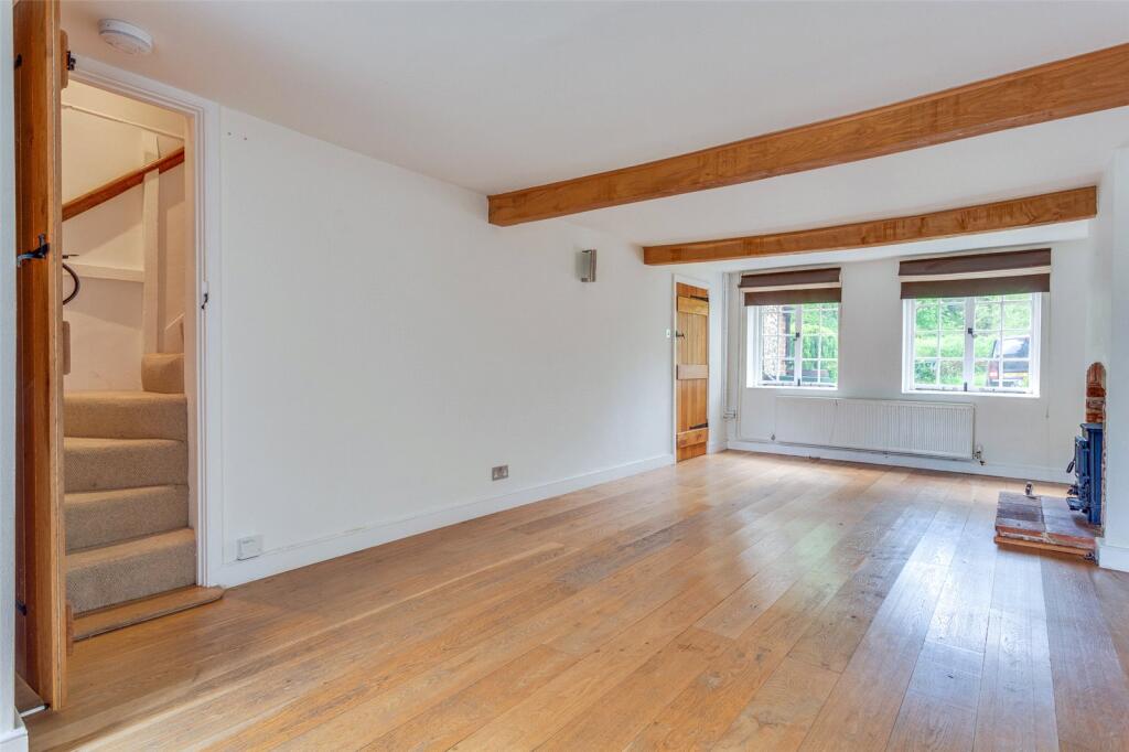 Folly Cottages, Frieth, Buckinghamshire, RG9 - View 4