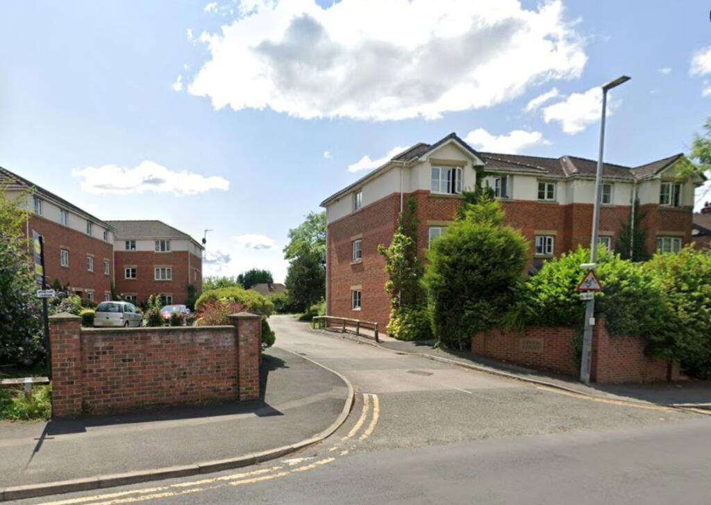 Main image of property: 33 Lever Court, 218 Moor Lane, Salford, Lancashire, M7 3HG