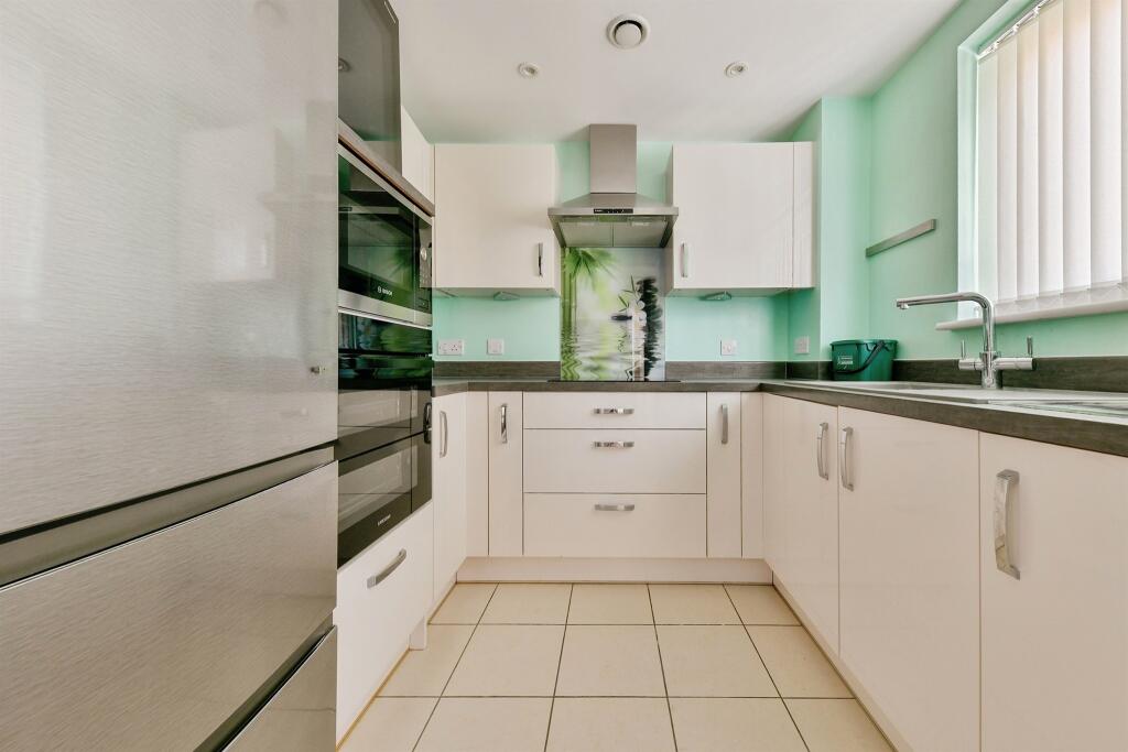 Apartment in Stevenage - View 4