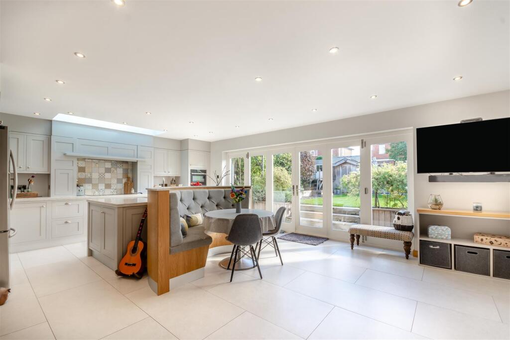 Litton Avenue, Sutton-in-Ashfield photo 2