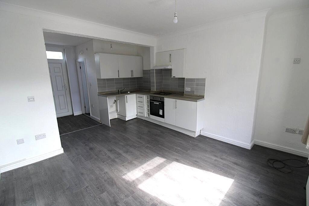 House in Barnsley, Shaw Lands, Kingstone - View 2