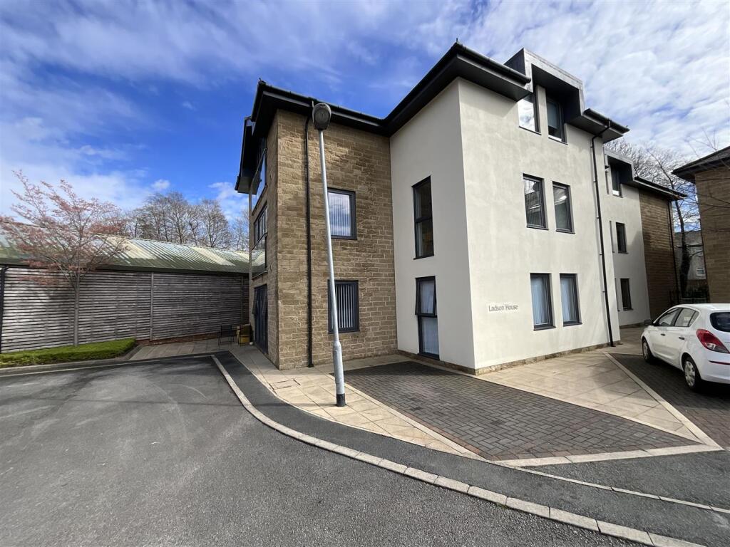 Main image of property: Lockside View, Stalybridge