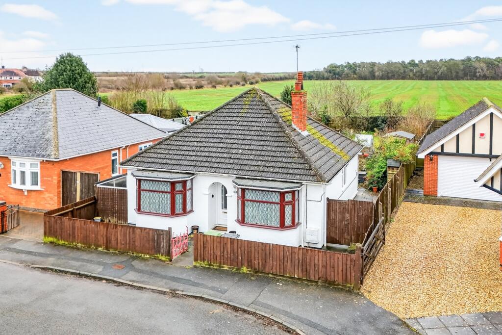 Main image of property: Kenmuir Road, Finedon, NN9