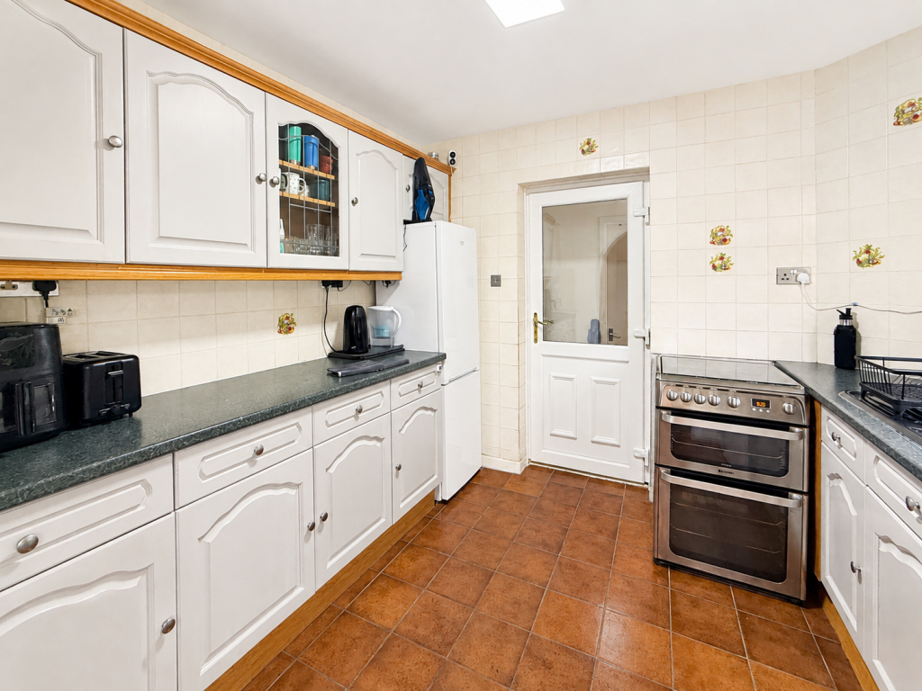 House in Dudley - View 3