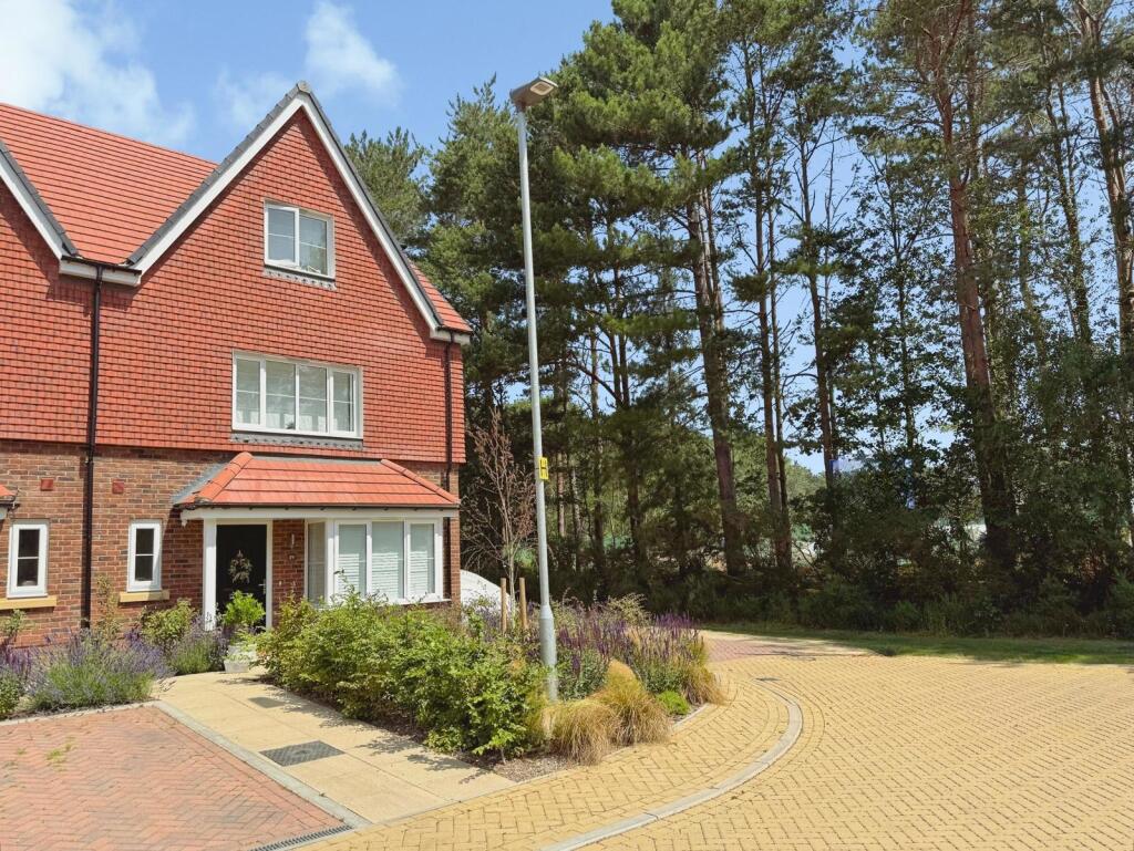 Main image of property: Beaufort Park, Wokingham, Berkshire
