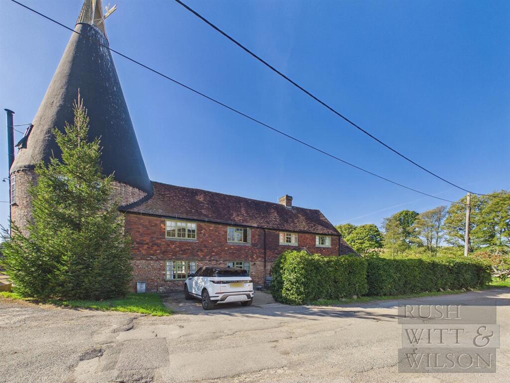 5-bed detached on Peppering Eye, Battle, £1,500,000