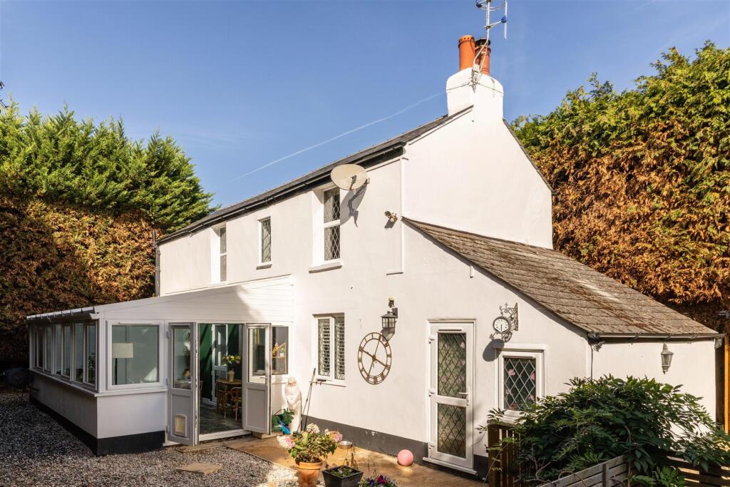 House in Twickenham - View 5
