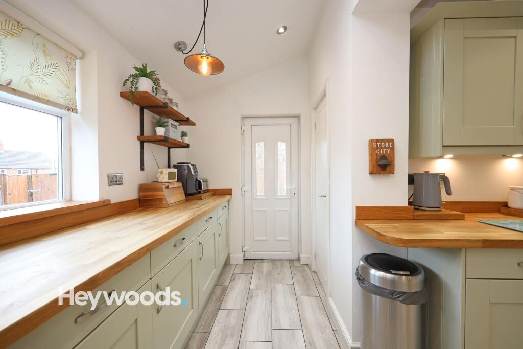 Thirlmere Place, Newcastle, ST5 photo 3