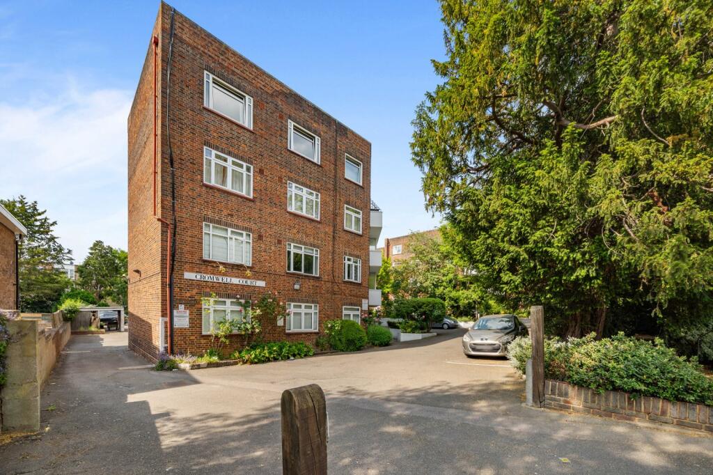 Main image of property: Kingston Hill, Kingston upon Thames, KT2