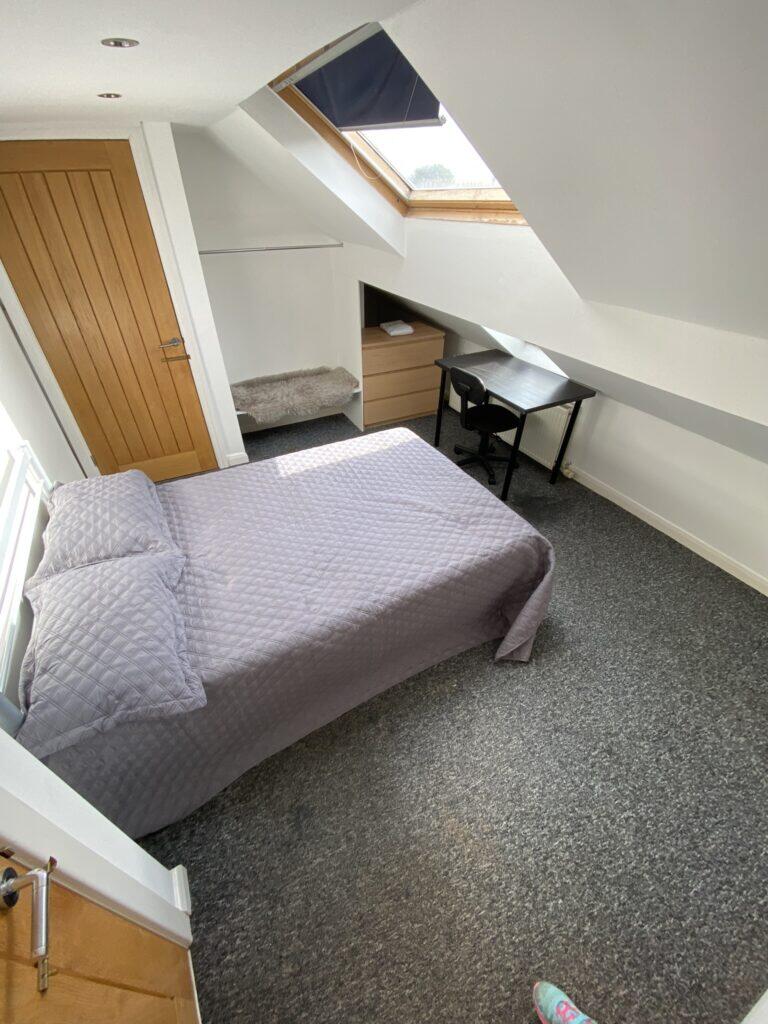 7 bedroom semi-detached house for rent
