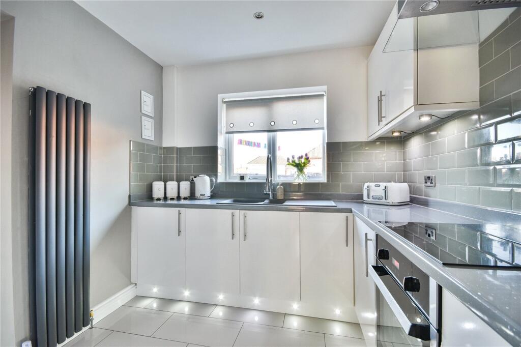 House in Tameside, Greater Manchester - View 5