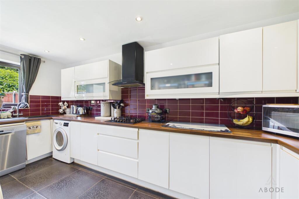 Torrance Close, Branston, Burton-On-Trent photo 4