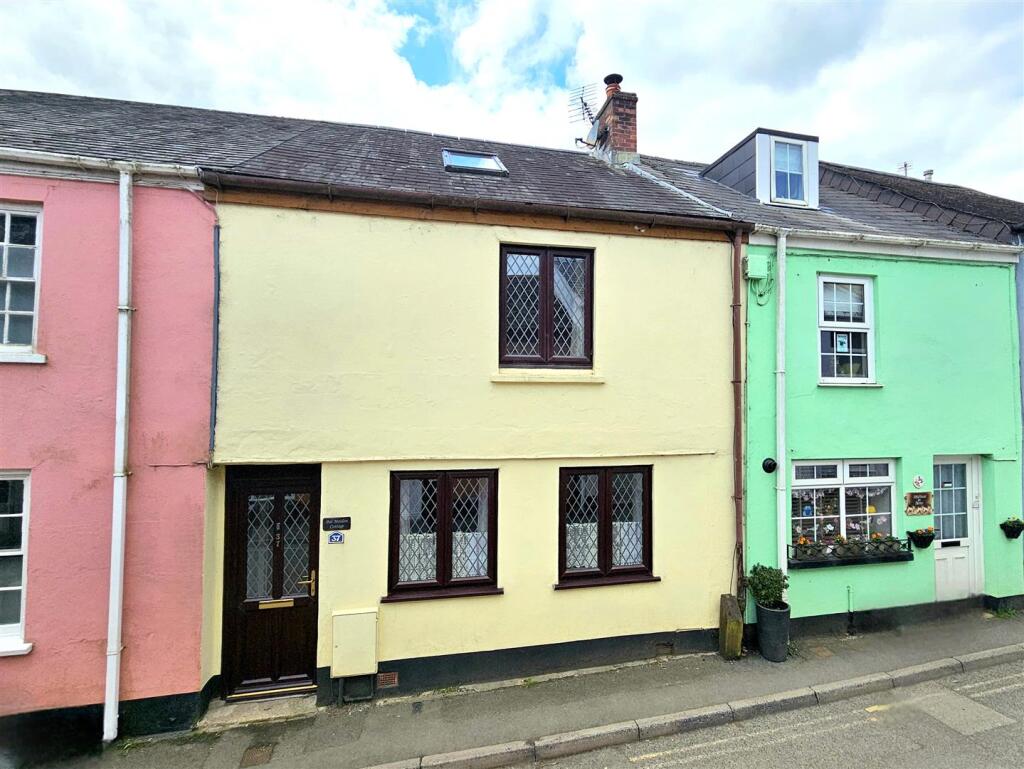 Main image of property: Fore Street, Bere Alston, Yelverton