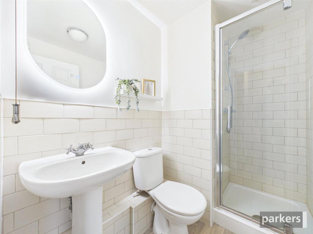 Apartment in Reading - More