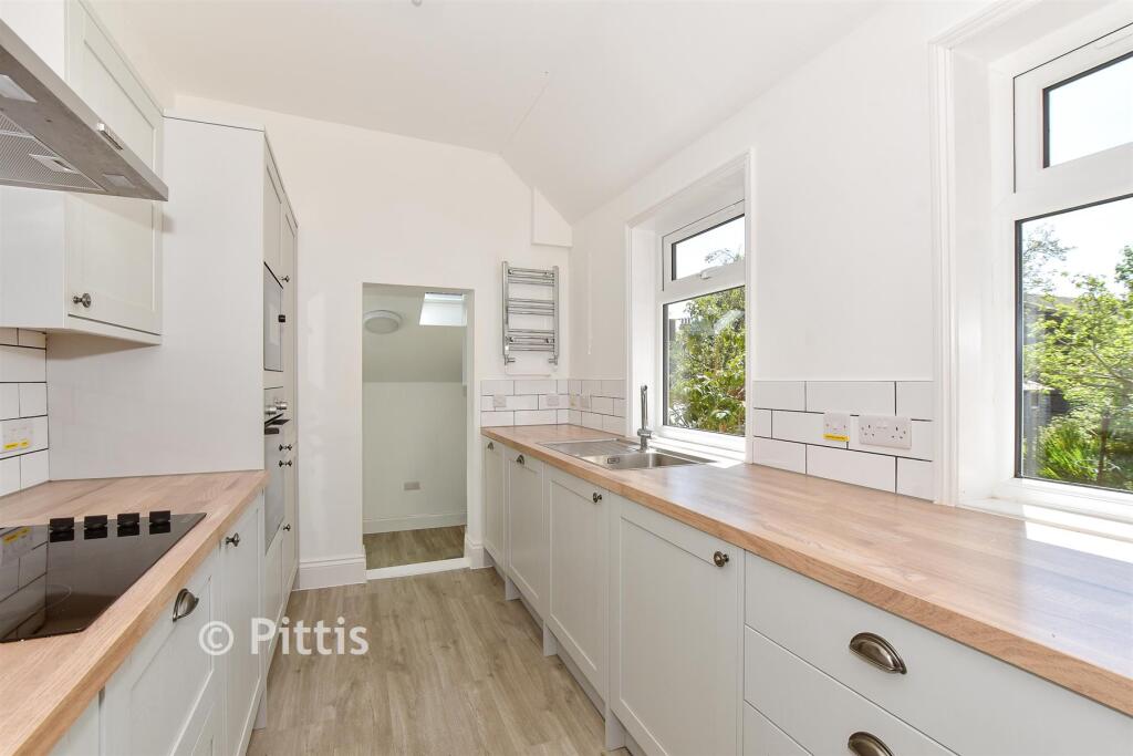 House in Freshwater Bay, New Village - View 3