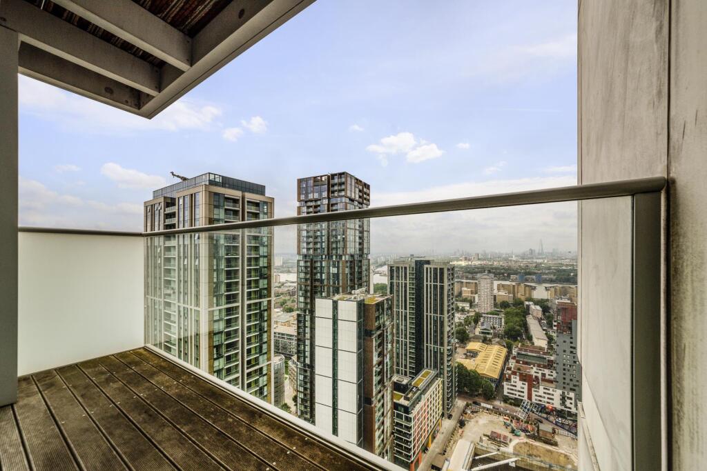Main image of property: Pan Peninsula, 1 Peninsula Square, London, E14