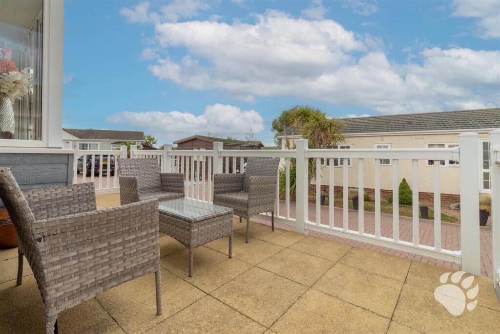 House in Southend-on-Sea - View 2