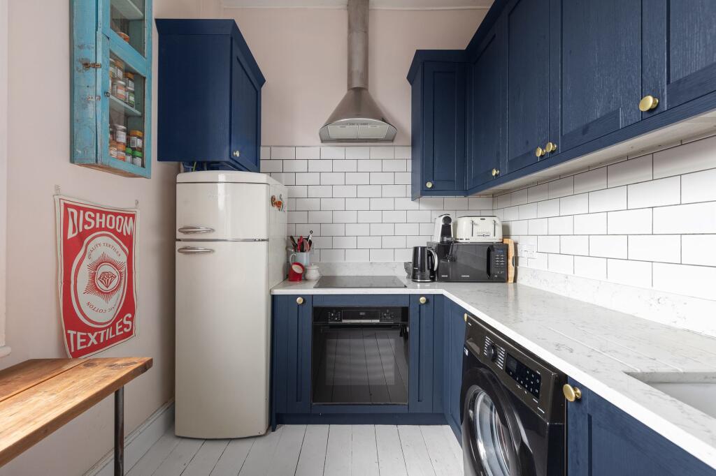 Apartment in London - View 2