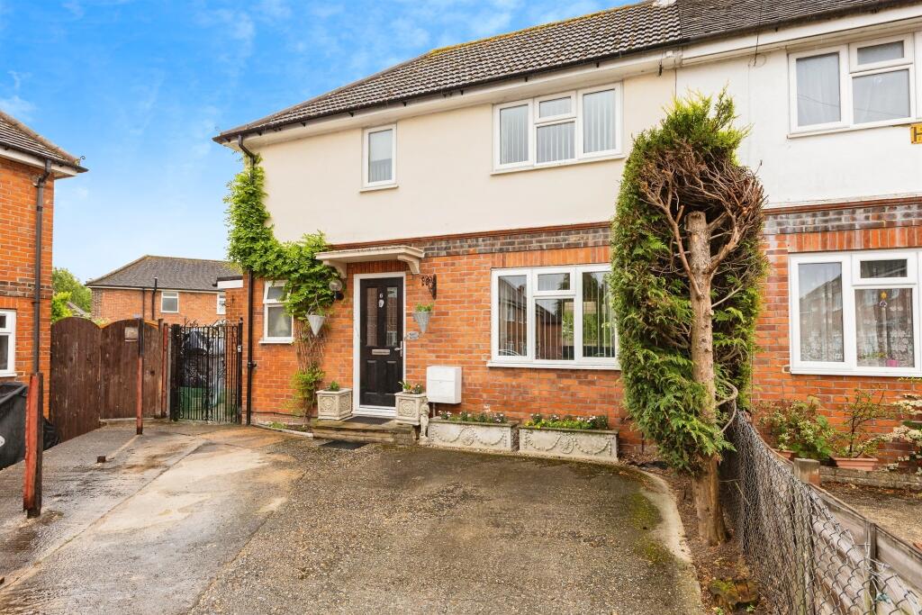 Main image of property: Stratton Gardens, READING